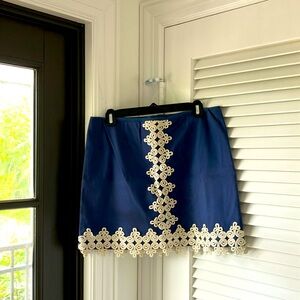 Rare Lilly Pulitzer skirt in good condition.